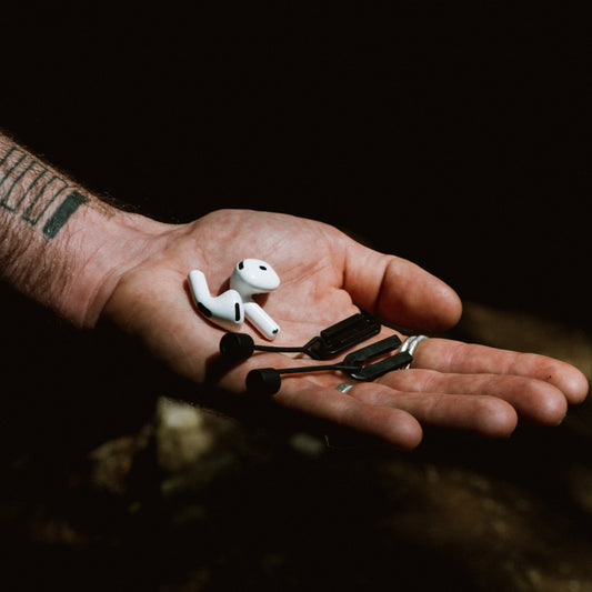 BICYCLE HELMET AIRPODS LEASH